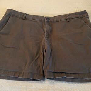 Kut size 20 dark brown shorts